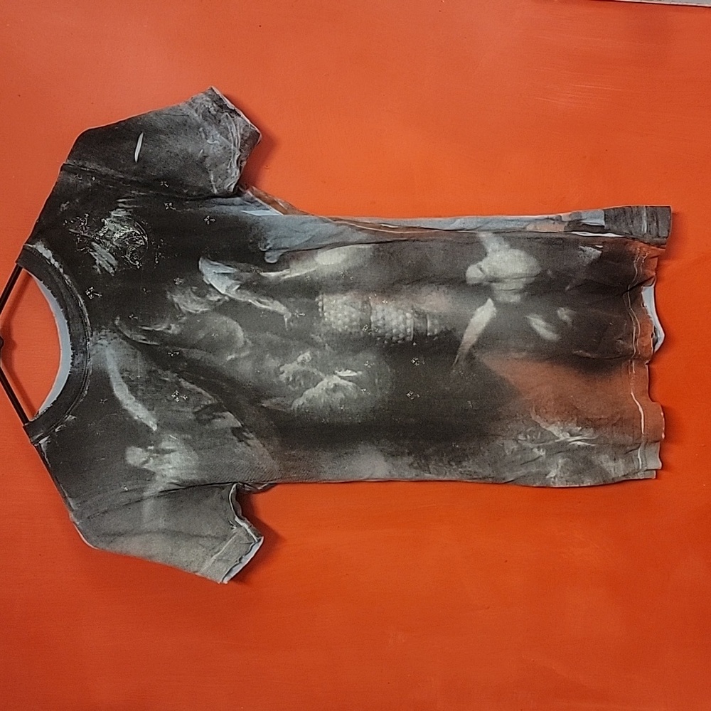 Sinful crew neck tee shirt Size Small Cherubs and Doves